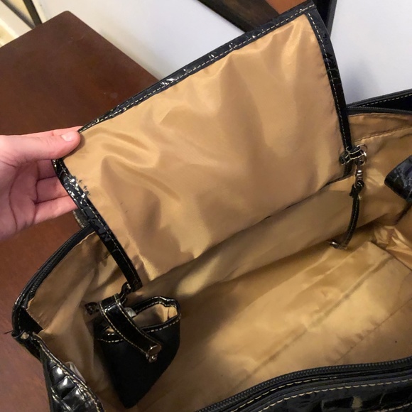 All Day Essentials Purse - Picture 4 of 6